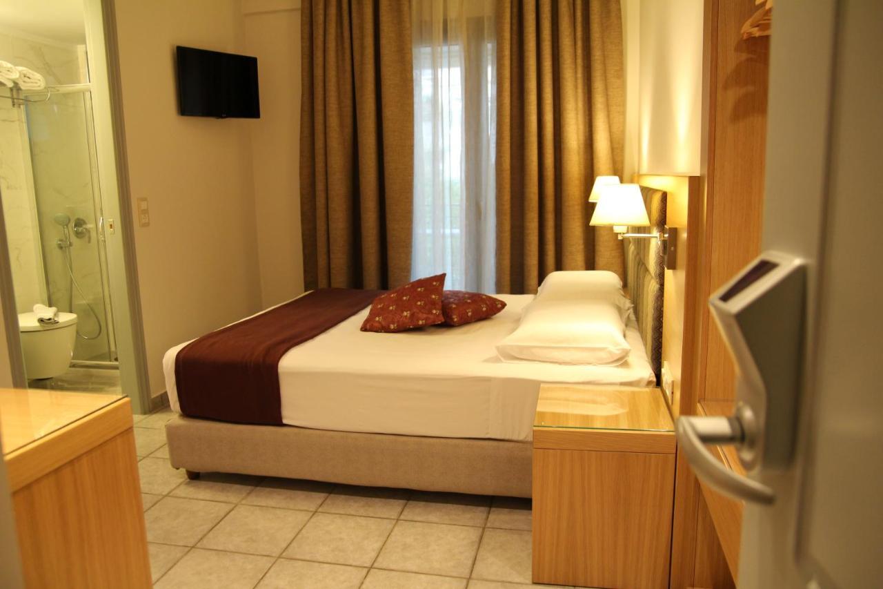 Achilles Hotel Methoni  Exterior photo
