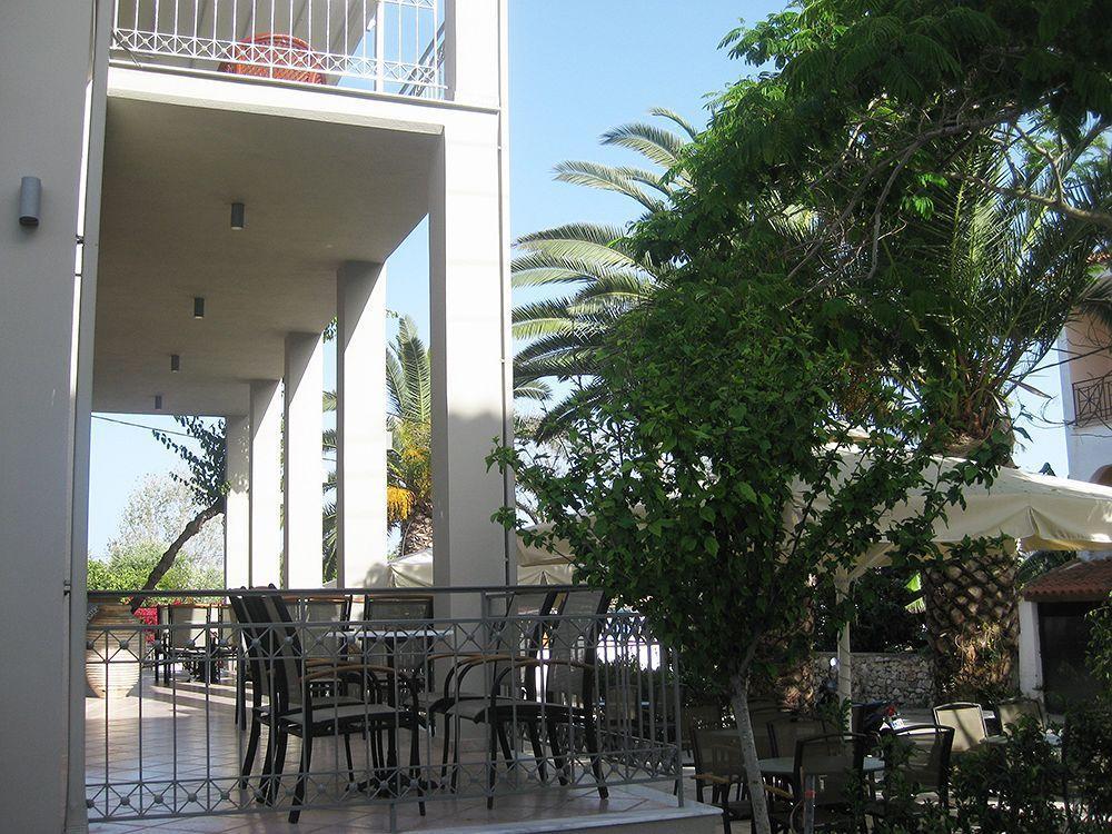 Achilles Hotel Methoni  Exterior photo