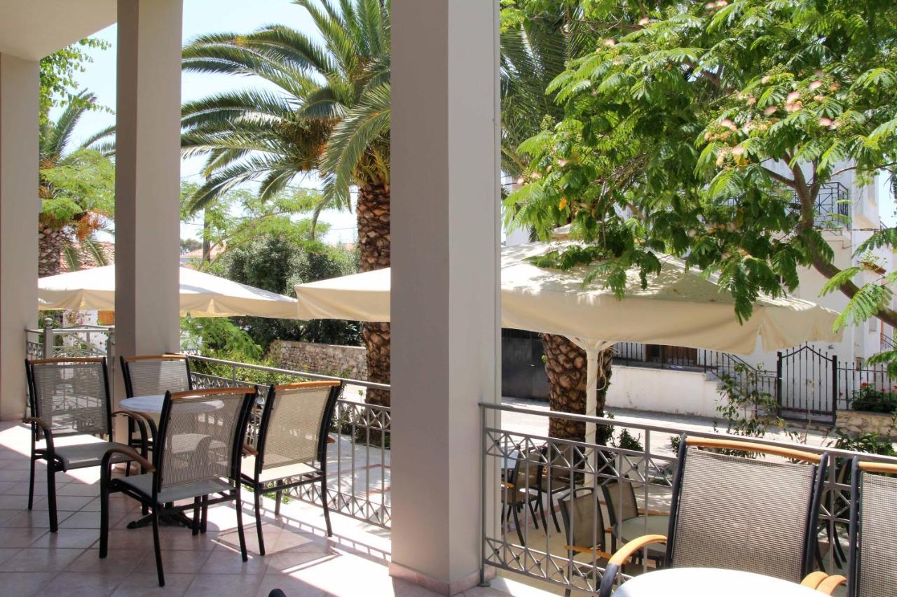 Achilles Hotel Methoni  Exterior photo