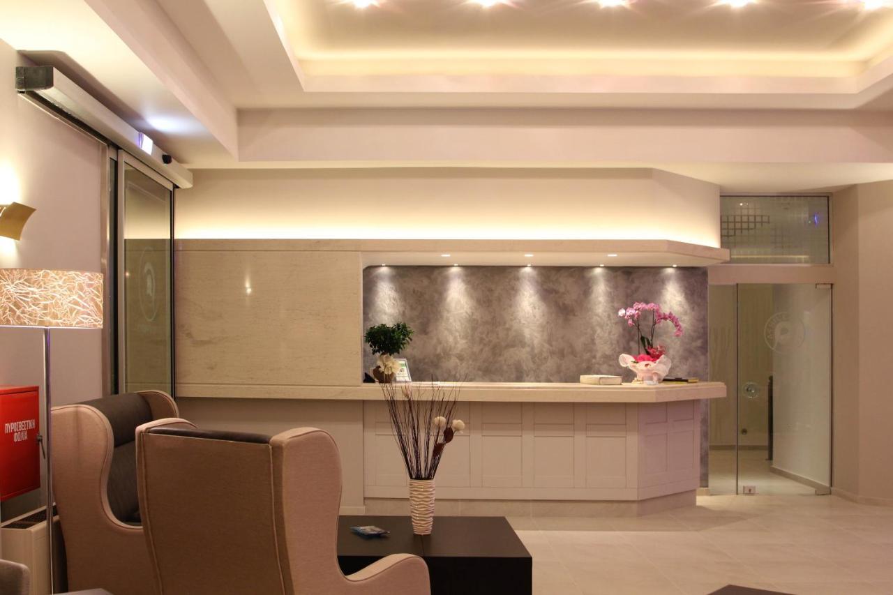 Achilles Hotel Methoni  Exterior photo
